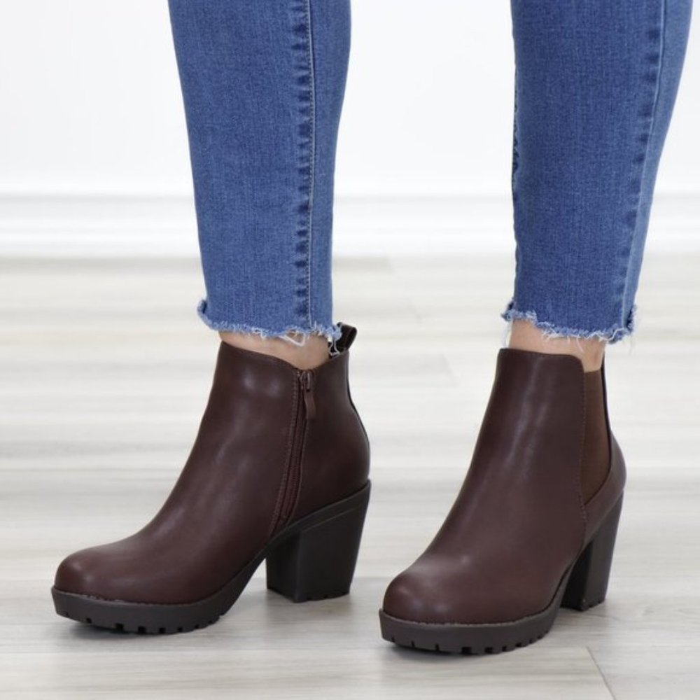Lug Sole Ankle Boots Brown Chelsea Booties - Picture 5 of 12